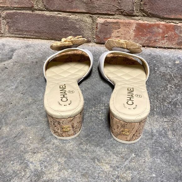 Chanel Bone CC Cork Straw Flower Sandals Mules - Picture 6 of 10